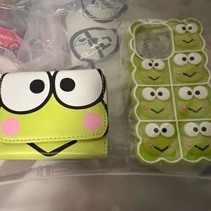 Keroppi Wallet & iPhone 13pro Case